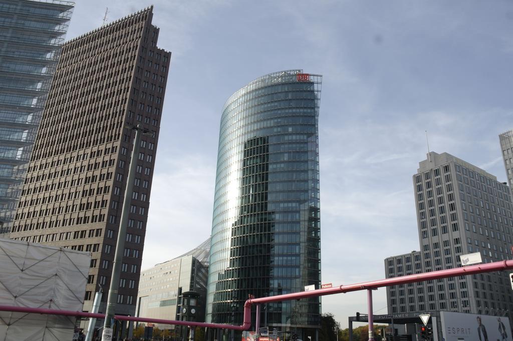 Central Apartments Берлин Стая снимка