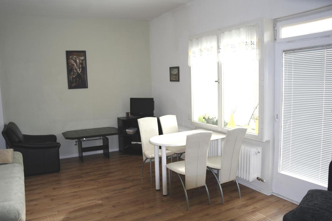 Central Apartments Берлин Стая снимка
